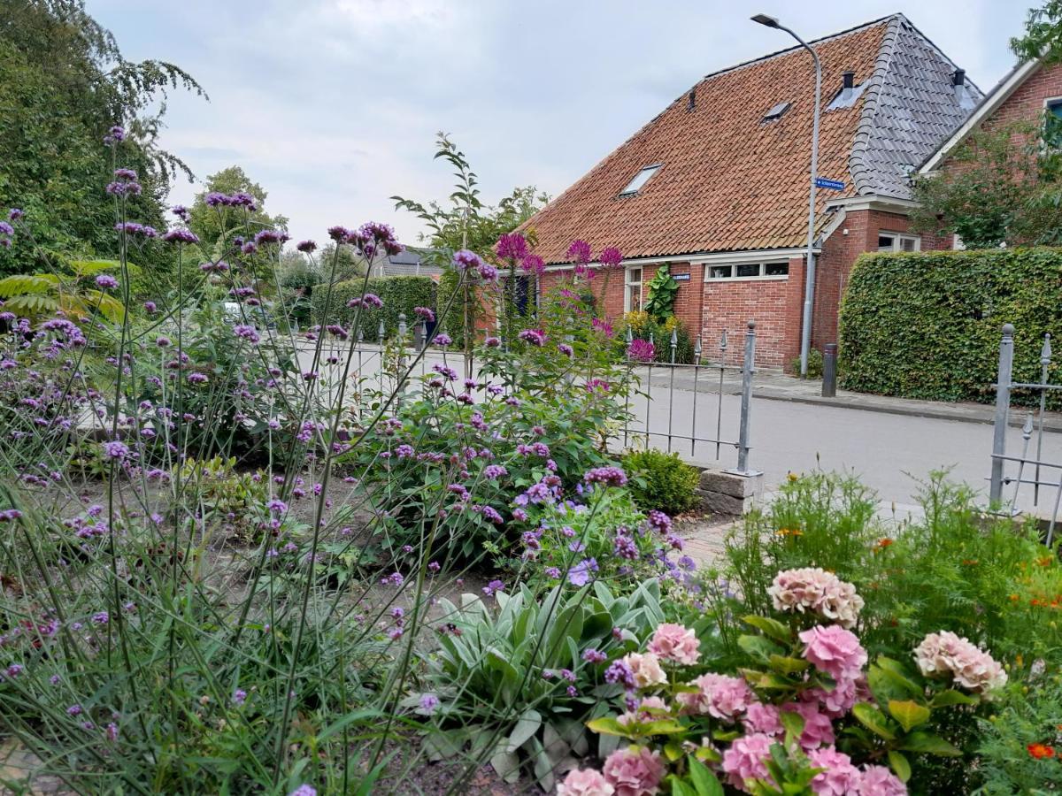 Bed & Breakfast Appartement 'T Haventje Ezinge Buitenkant foto